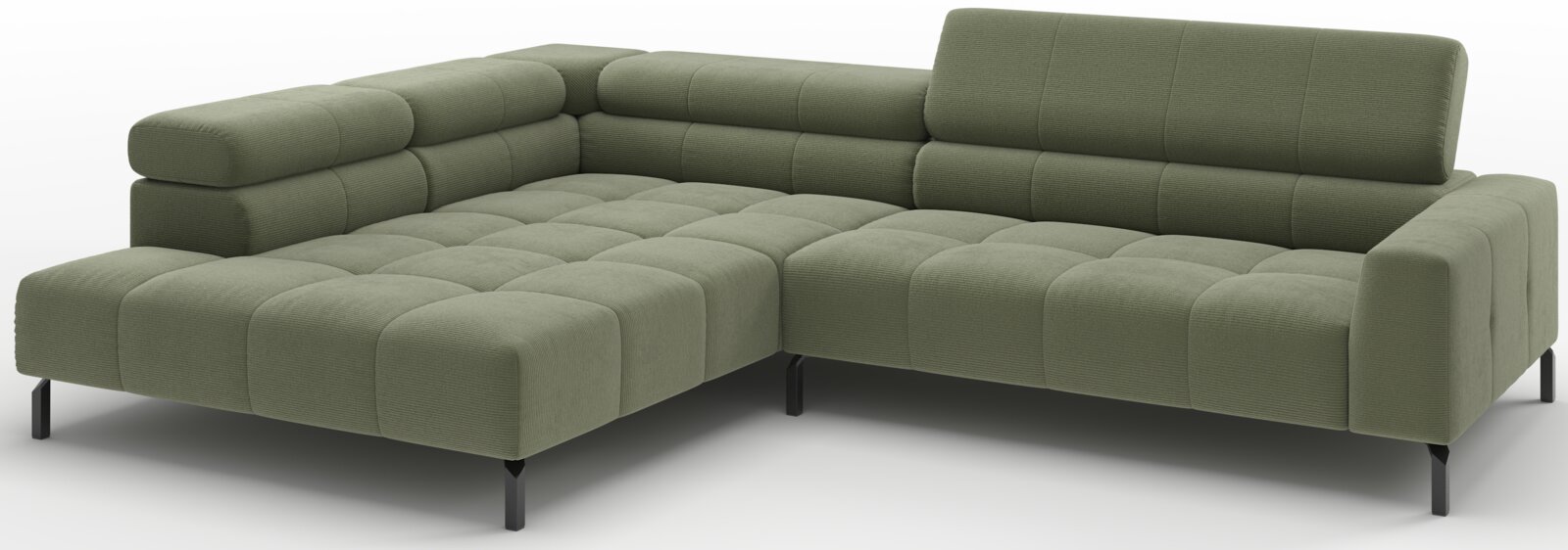 Olivgrünes, modular wirkendes Ecksofa mit tiefer Sitzfläche, gesteppten Polstern und schwarzen Metallfüßen, Ansicht schräg von vorne.