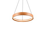 Moderne Pendelleuchte aus Holz in Ringform, von unten betrachtet, mit warmem Licht.