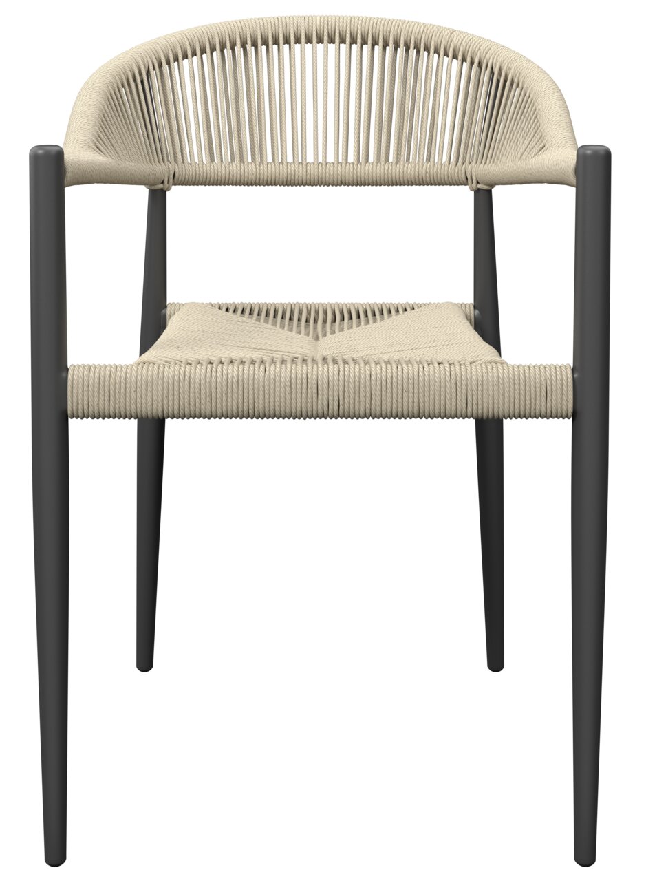 Moderner Stapelsessel mit geflochtenem Sitz und Rückenlehne, Vorderansicht