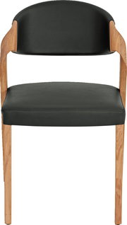 Moderner Stuhl mit schwarzem Sitz und Rückenlehne aus Leder, Holzarmlehnen und -beinen, Frontalansicht