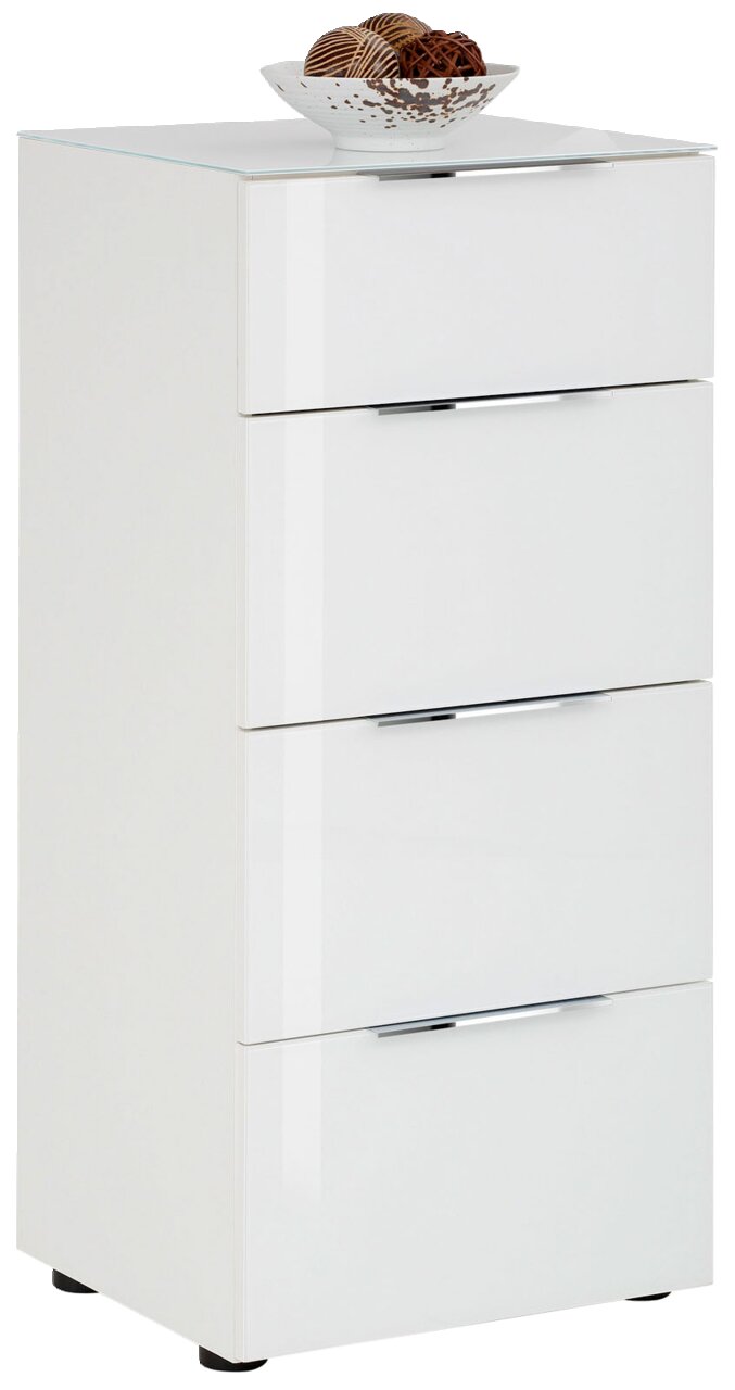 Voleo Hochkommode MALIN Weiße Hochkommode mit vier Schubladen, seitliche Perspektive, dekoriert mit einer Schale auf der Oberseite.