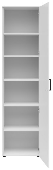 Weißer Mehrzweckschrank mit fünf offenen Regalböden, Tür leicht geöffnet, Frontalansicht