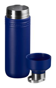 Blaue Trinkflasche 1L Azure mit abgenommenem Deckel, seitliche Perspektive