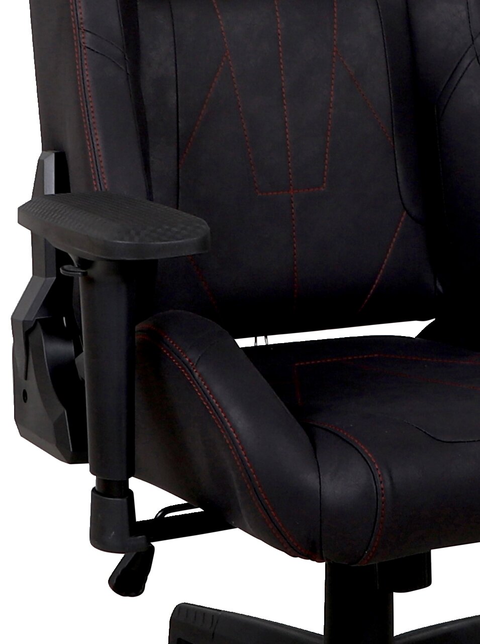 Nahaufnahme eines schwarzen Gaming-Stuhls mit roten Nähten, seitliche Perspektive