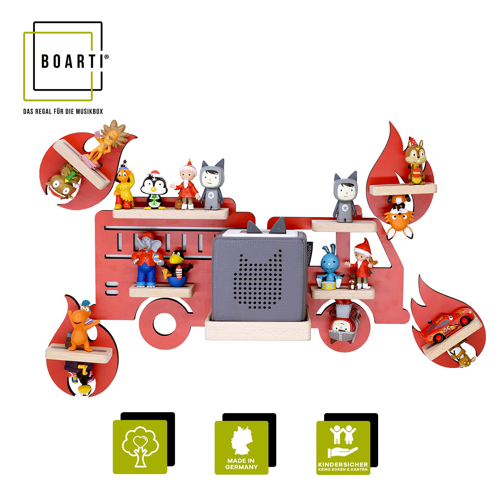 Rotes BOARTI Wandregal in Feuerwehrwagen-Form für eine Musikbox mit mehreren kleinen Ablagen und Spielfiguren, frontale Ansicht vor weißem Hintergrund; Made in Germany, kindersicher ohne Ecken und Kanten.