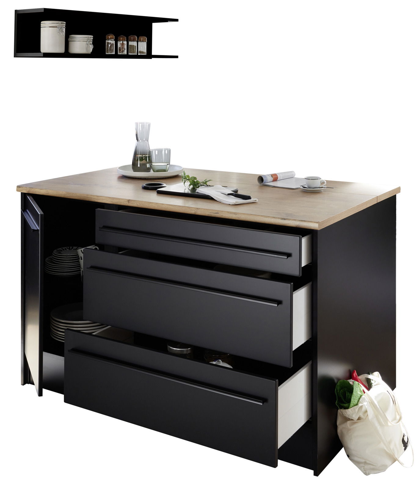 Moderne Kücheninsel mit schwarzem Korpus und Holzarbeitsplatte, ausgestattet mit offenen Schubladen und seitlichem Regal, aus der Perspektive von vorne rechts.