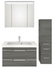 Badezimmermöbel-Set bestehend aus einem Spiegelschrank, einem Waschtisch mit Unterschrank und einem Hochschrank in moderner, grauer Holzoptik, frontal betrachtet.