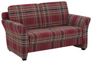 Zweisitzer-Sofa mit rot-kariertem Stoffbezug, seitliche Perspektive