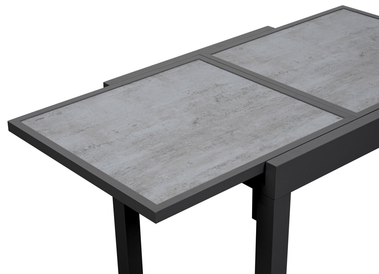 Moderner Gartentisch mit grauer Steinoptik-Oberfläche, perspektivisch von oben gezeigt.