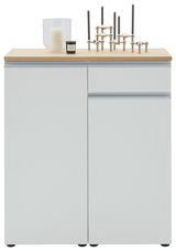 Frontansicht einer weißen Kombi-Kommode mit Holzplatte, dekoriert mit Kerzen und einem modernen Kerzenhalter.