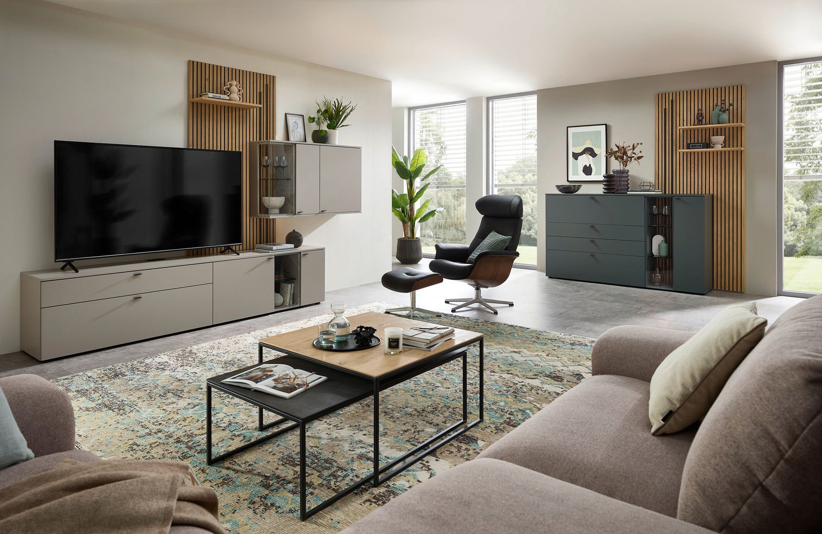 Venjakob Sideboard VANYA Modernes Sideboard Venjakob VANYA in einem stilvollen Wohnzimmer, seitliche Perspektive