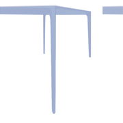 Moderner schwarzer Gartentisch aus seitlicher Perspektive