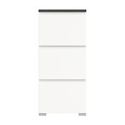 Weißer Schuhschrank mit drei Klappen, Frontansicht