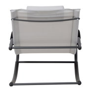 Rückansicht einer Schaukelliege mit grauem Metallrahmen und beigem Stoffbezug.