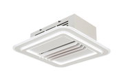 Moderner Deckenventilator in quadratischer Form, von unten betrachtet, mit stilvollem weißen Design und integrierter Beleuchtung.