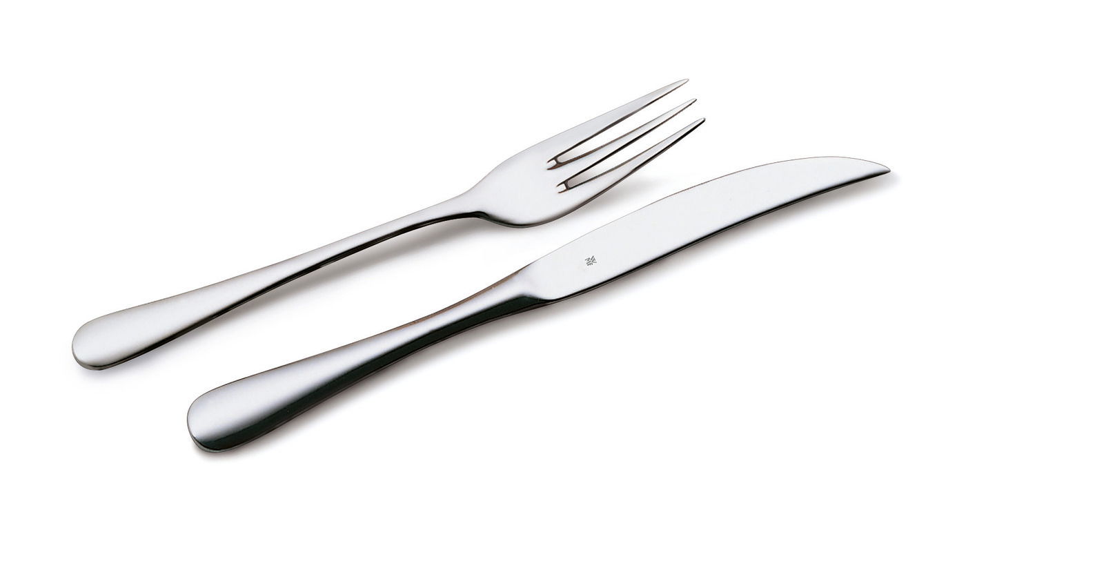 Steakbesteck bestehend aus Messer und Gabel in seitlicher Perspektive