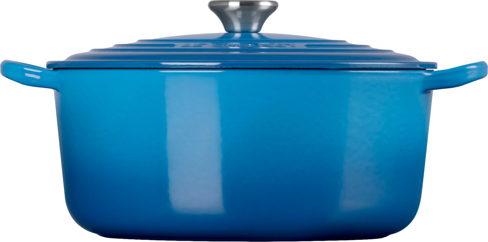 Blauwe geëmailleerde braadpan met deksel, zijhandgrepen en metalen knop, recht van voren gezien