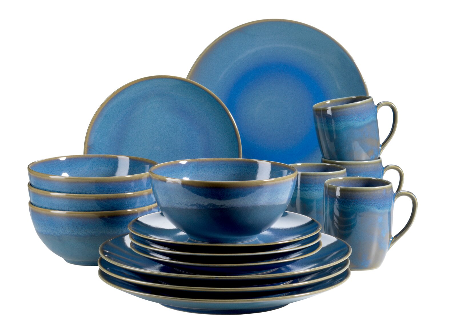 Blau glasiertes Keramik-Geschirrset mit Tellern, Schalen und Tassen, freigestellt auf weißem Hintergrund, Ansicht schräg von vorne