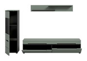Modernes Wohnzimmermöbel-Set in Grau und Schwarz: hoher Vitrinenschrank mit Glastür und Schublade, niedriges TV-Lowboard mit zwei Schubladen sowie zwei Wandregale, dargestellt in Frontansicht mit leicht geöffneter Tür und ausgezogenen Schubladen