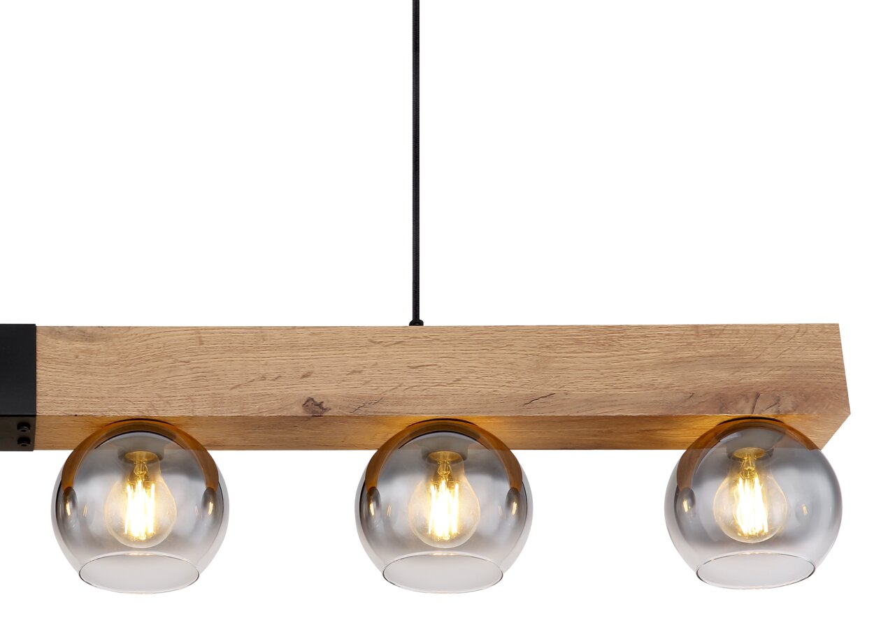Hängeleuchte mit drei Glaskugeln und Holzbalken, seitliche Perspektive