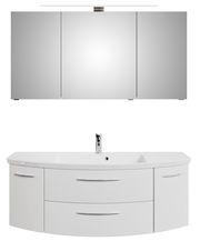 Moderne Badkombination mit dreiteiligem Spiegelschrank und geschwungenem Waschtisch, Frontalansicht