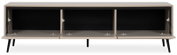 Frontansicht eines modernen TV-Lowboards mit drei offenen Fächern und schwarzen Beinen.