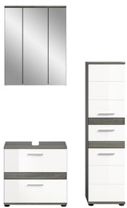 Badezimmermöbel-Set bestehend aus einem Spiegelschrank, einem Waschtischunterschrank und einem Hochschrank, frontal abgebildet.