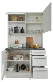 Weißer Buffet-Schrank mit offenen Türen und Schubladen, gefüllt mit Küchenutensilien und Geschirr, frontal betrachtet.