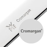 Nahaufnahme eines Besteckteils aus Cromargan Edelstahl mit WMF-Logo und Gravur.