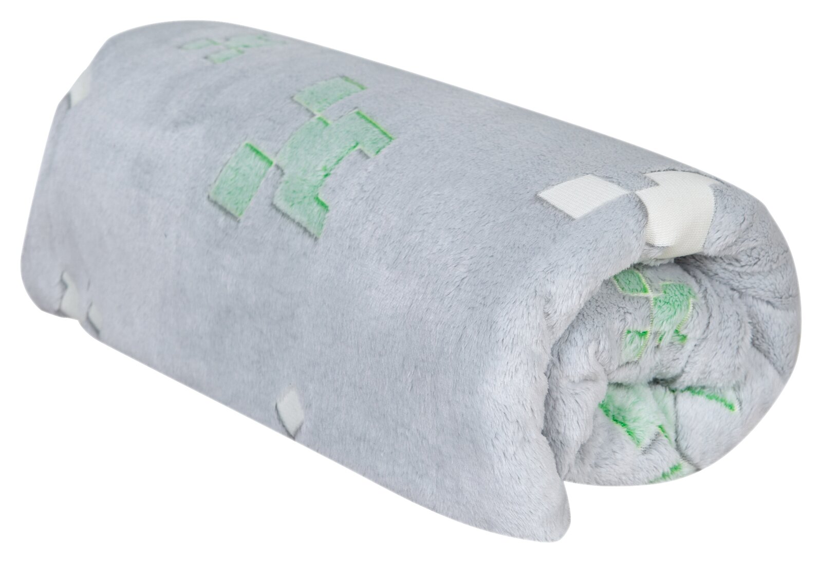 Gerollte, flauschige graue Decke mit grünen und weißen Mustern, seitliche Schrägansicht (3/4-Perspektive) auf weißem Hintergrund