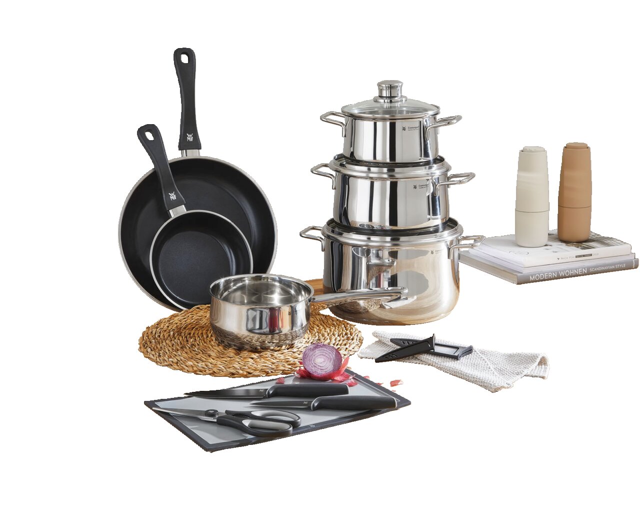 Kochtopf-Starter-Set 10-tlg. aus Edelstahl und Antihaft-Pfannen, seitliche Perspektive auf einem Holztisch arrangiert.