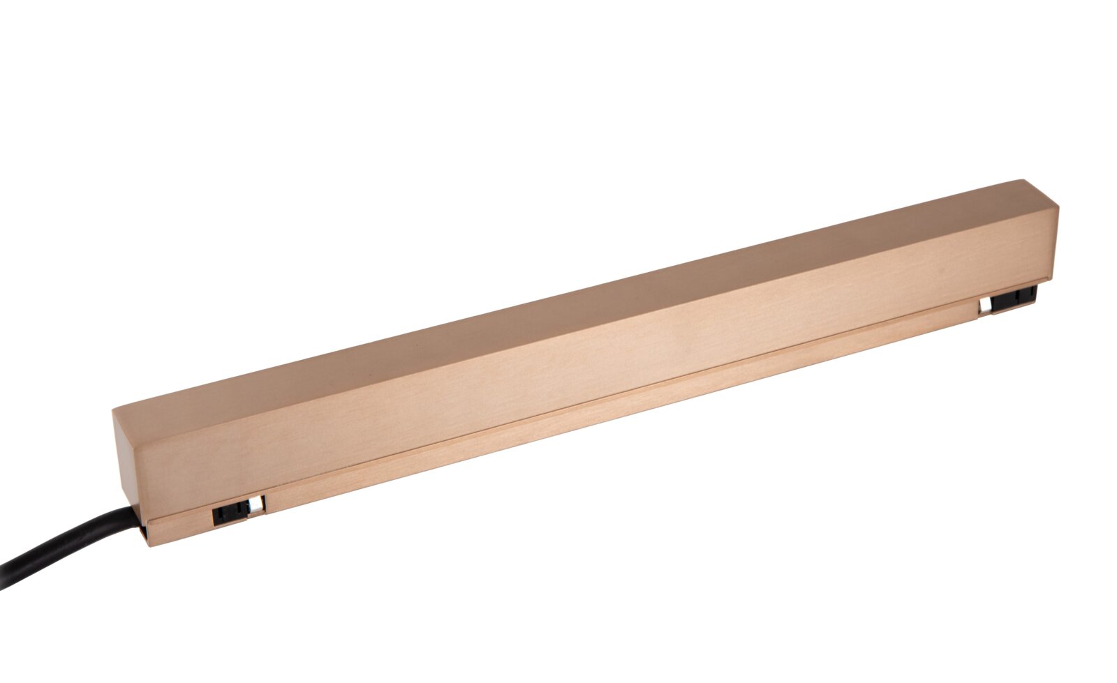 Lange, rechteckige LED-Leuchtenleiste in gebürsteter Kupfer-/Roségold-Optik mit Anschlusskabel, freigestellt auf Weiß, in schräger Seitenansicht (3/4-Perspektive)