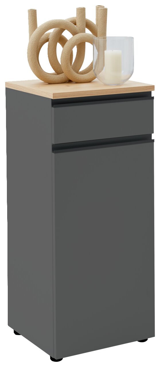 Dieter Knoll Kommode LENDINA Graue Kombi-Kommode mit Holzplatte, dekoriert mit einer modernen Skulptur und einem Glaswindlicht mit Kerze, seitliche Perspektive