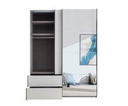 Schwebetürenschrank 2-türig mit offener Tür und Schubladen, Perspektive von vorne