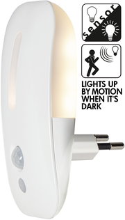 Weißes LED-Nachtlicht für die Steckdose mit Bewegungs- und Dämmerungssensor, seitliche Ansicht (3/4-Perspektive) mit warmweiß leuchtender Lichtfläche und Eurostecker.