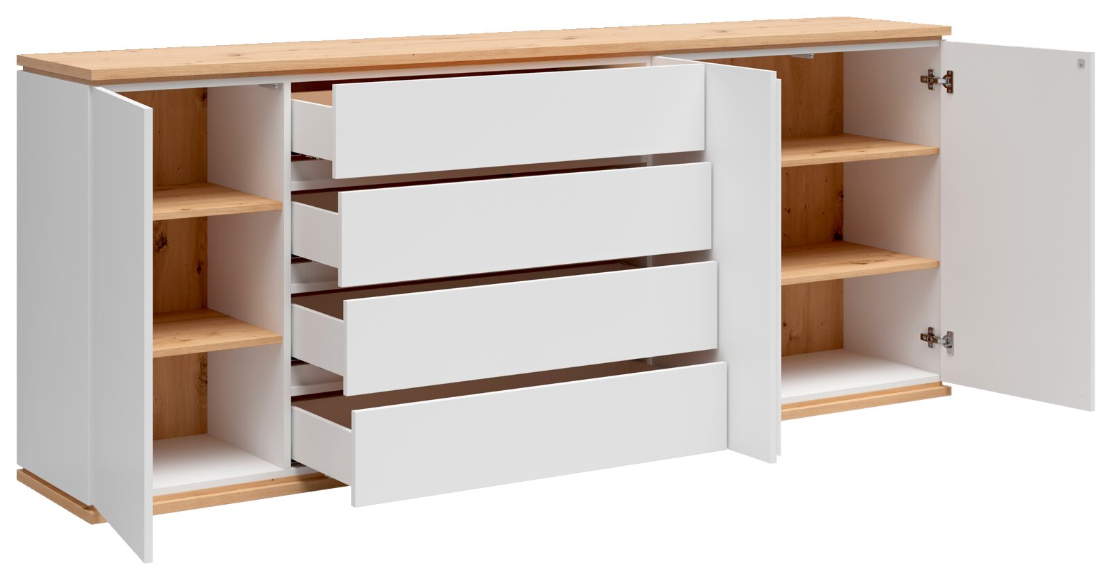 Weißes Sideboard mit Holzplatte und Holzsockel, mittig vier ausgezogene Schubladen und seitlich geöffnete Türen mit Einlegeböden, Perspektive: frontale Ansicht leicht schräg von vorn
