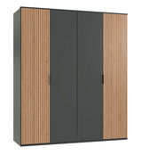 Moderner viertüriger Drehtürenschrank mit dunklen Mitteltüren und Holzlamellen an den Seiten, Frontalansicht.