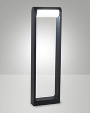 Moderne LED-Pollerleuchte in rechteckiger Form, frontal abgebildet, mit leuchtendem oberen Abschnitt.