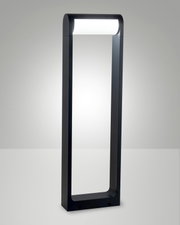 Moderne LED-paallamp in rechthoekige vorm, afgebeeld van voren, met een verlicht bovenste gedeelte.