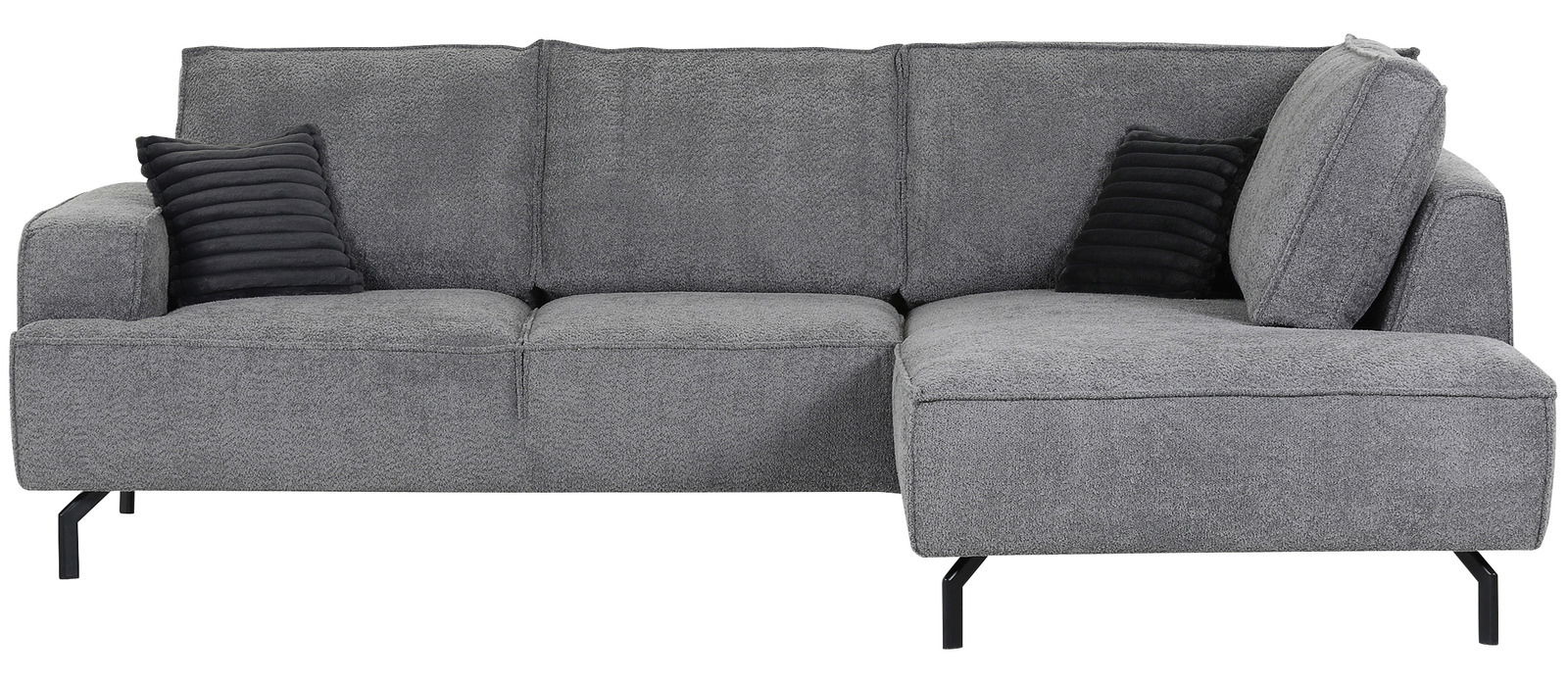 Graues Ecksofa mit Ottomane rechts, zwei schwarzen Kissen, Vorderansicht