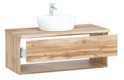 Waschtisch-Set aus Holz mit weißem Aufsatzwaschbecken und moderner Armatur, seitliche Perspektive