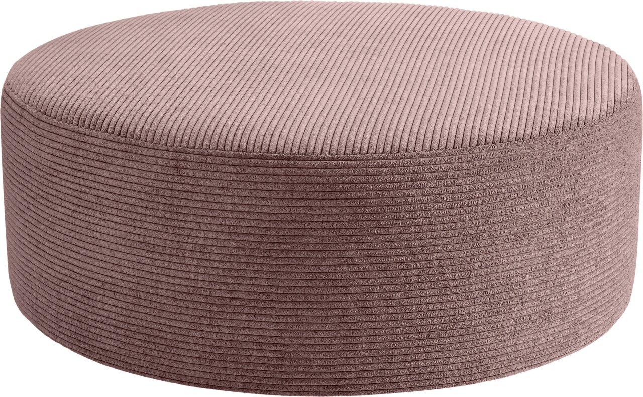 Runder, gepolsterter Pouf/Hocker in Altrosa mit gerippter Cord-Optik, freigestellt auf weißem Hintergrund, Ansicht schräg von oben (3/4-Perspektive)