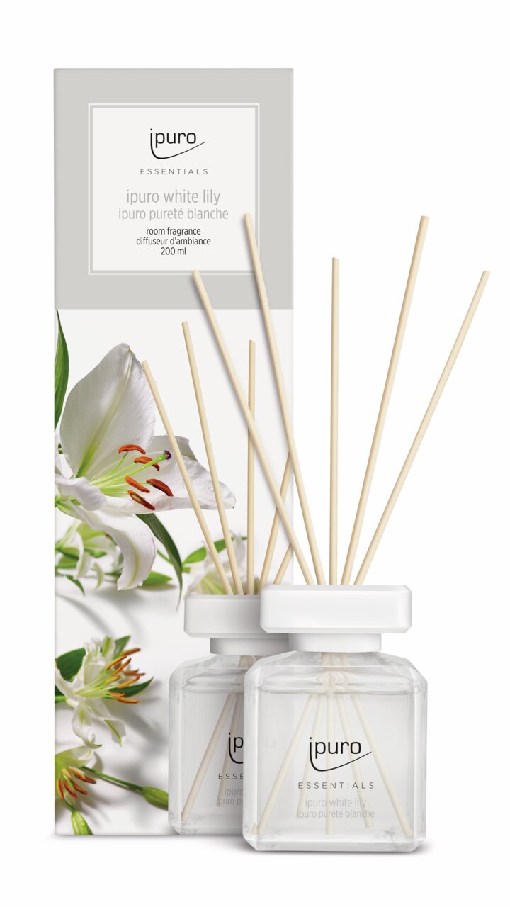Kamergeur White Lily van ipuro, 200 ml, met elegante geurstokjes in een heldere glazen fles, zijaanzicht
