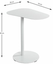 Moderner weißer Beistelltisch mit ovaler Tischplatte und rundem Fuß, seitliche Perspektive