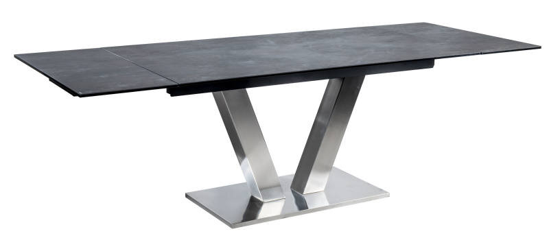 Moderner Esstisch mit rechteckiger, dunkler Tischplatte und V-förmigem Metallgestell, seitliche Perspektive