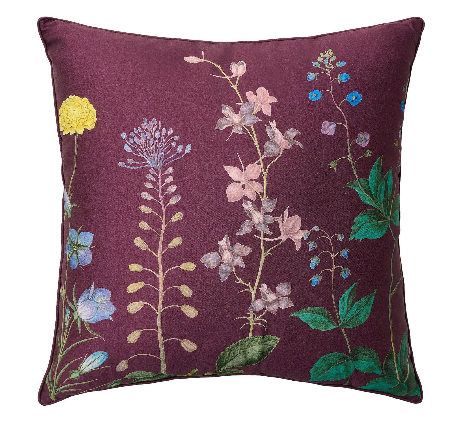 Dekokissen mit floralem Muster auf lila Hintergrund, Vorderansicht