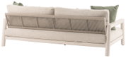Rückansicht eines 3-Sitzer Loungesofas mit beigem Stoff und grünen Kissen, modernes Design mit geflochtener Rückenlehne.