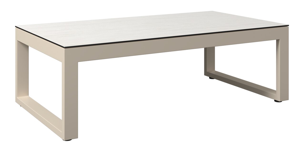 Moderner rechteckiger Tisch mit hellem Holzfurnier und beigen Metallbeinen, seitliche Perspektive