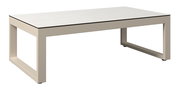 Moderner rechteckiger Tisch mit hellem Holzfurnier und beigen Metallbeinen, seitliche Perspektive