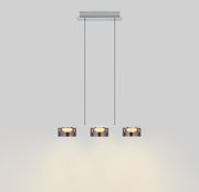 Moderne LED-Pendelleuchte DUNE mit drei Leuchtkörpern, hängend von der Decke, seitliche Perspektive.